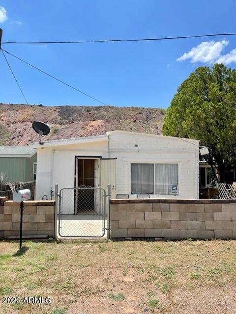 33 1/2 Old Douglas Rd., Bisbee, AZ 85603