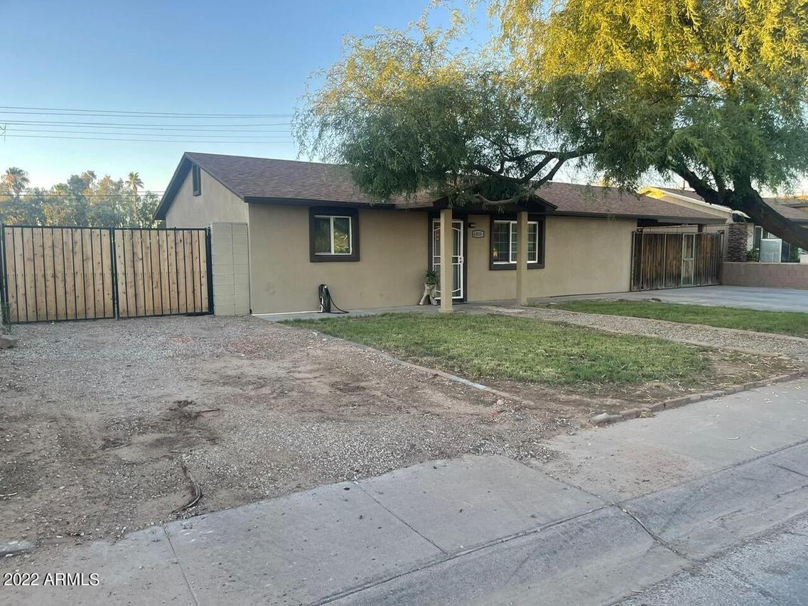 4038 W Lynne Ln., Phoenix, AZ 85041