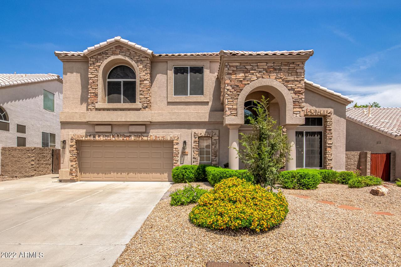 19835 N 68th Dr., Glendale, AZ 85308