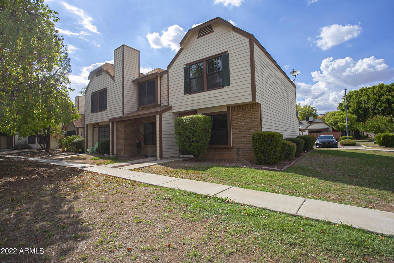 6603 W Kingston Ln., Glendale, AZ 85306