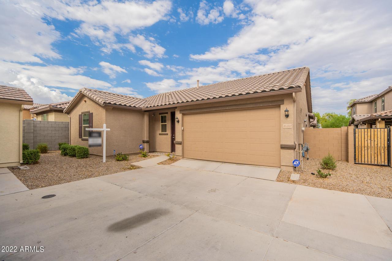 16482 W La Ventilla Way, Goodyear, AZ 85338