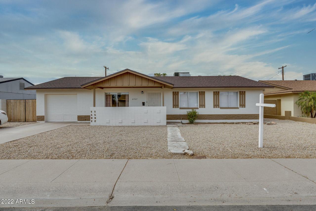 6727 W Roma Ave., Phoenix, AZ 85033