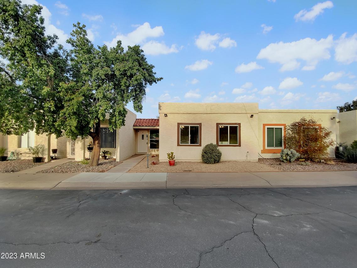 2338 W Carson Dr., Tempe, AZ 85282