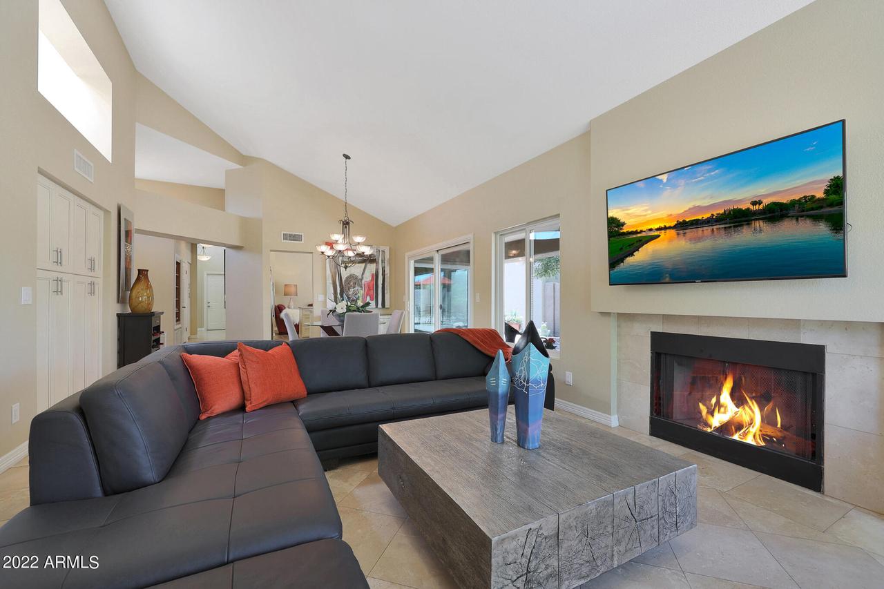10054 E San Bernardo Dr., Scottsdale, AZ 85258