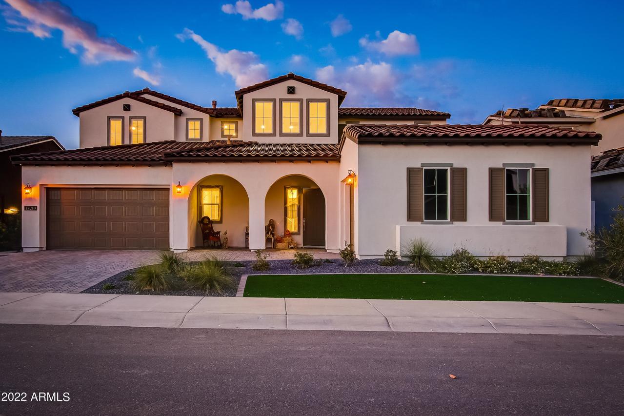 17210 W Gracemont St., Surprise, AZ 85388