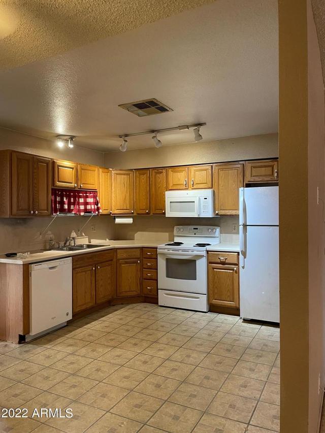 1747 S Windsor, Mesa, AZ 85204