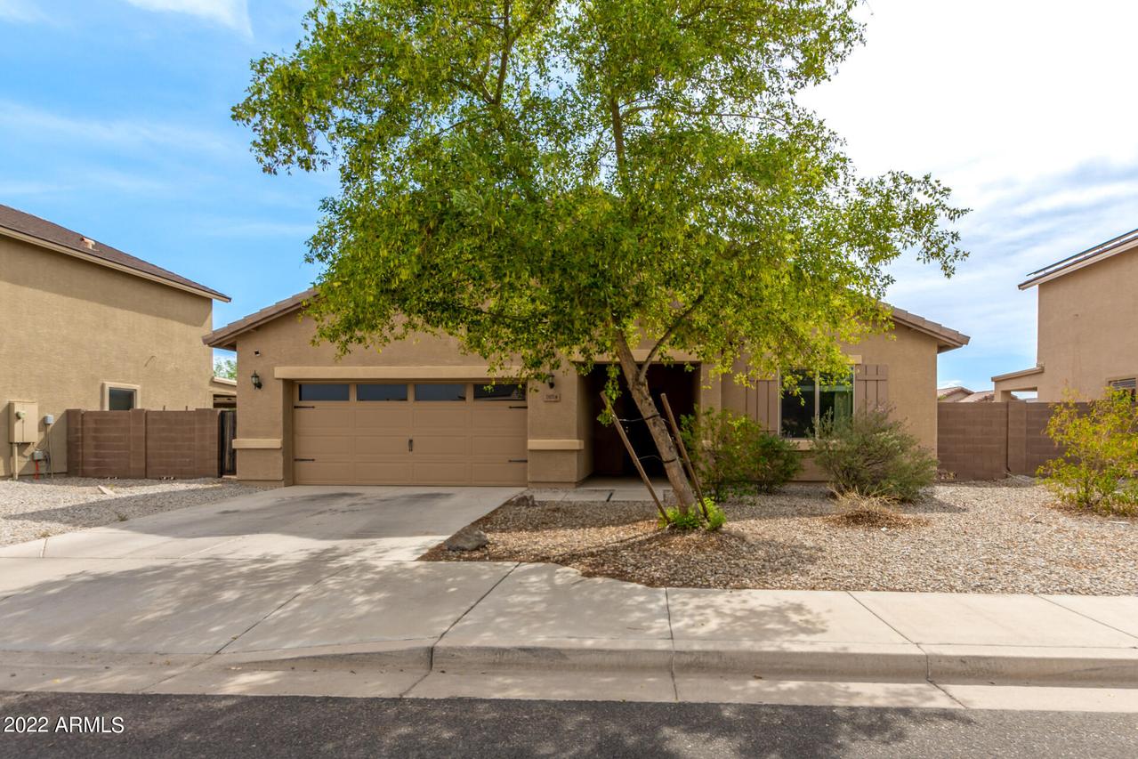 7074 S 252nd Dr., Buckeye, AZ 85326