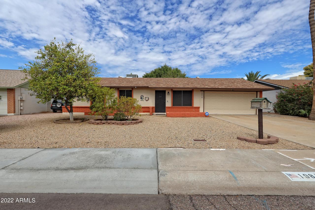 19810 N 5th Ave., Phoenix, AZ 85027