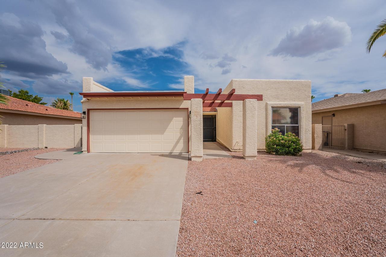 26401 S Sherbrook Dr., Sun Lakes, AZ 85248