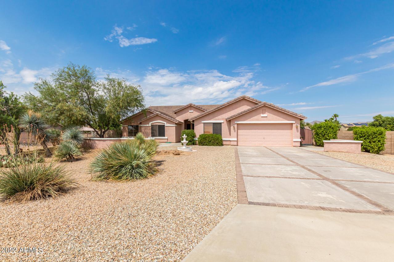 8112 N 177th Ave., Waddell, AZ 85355