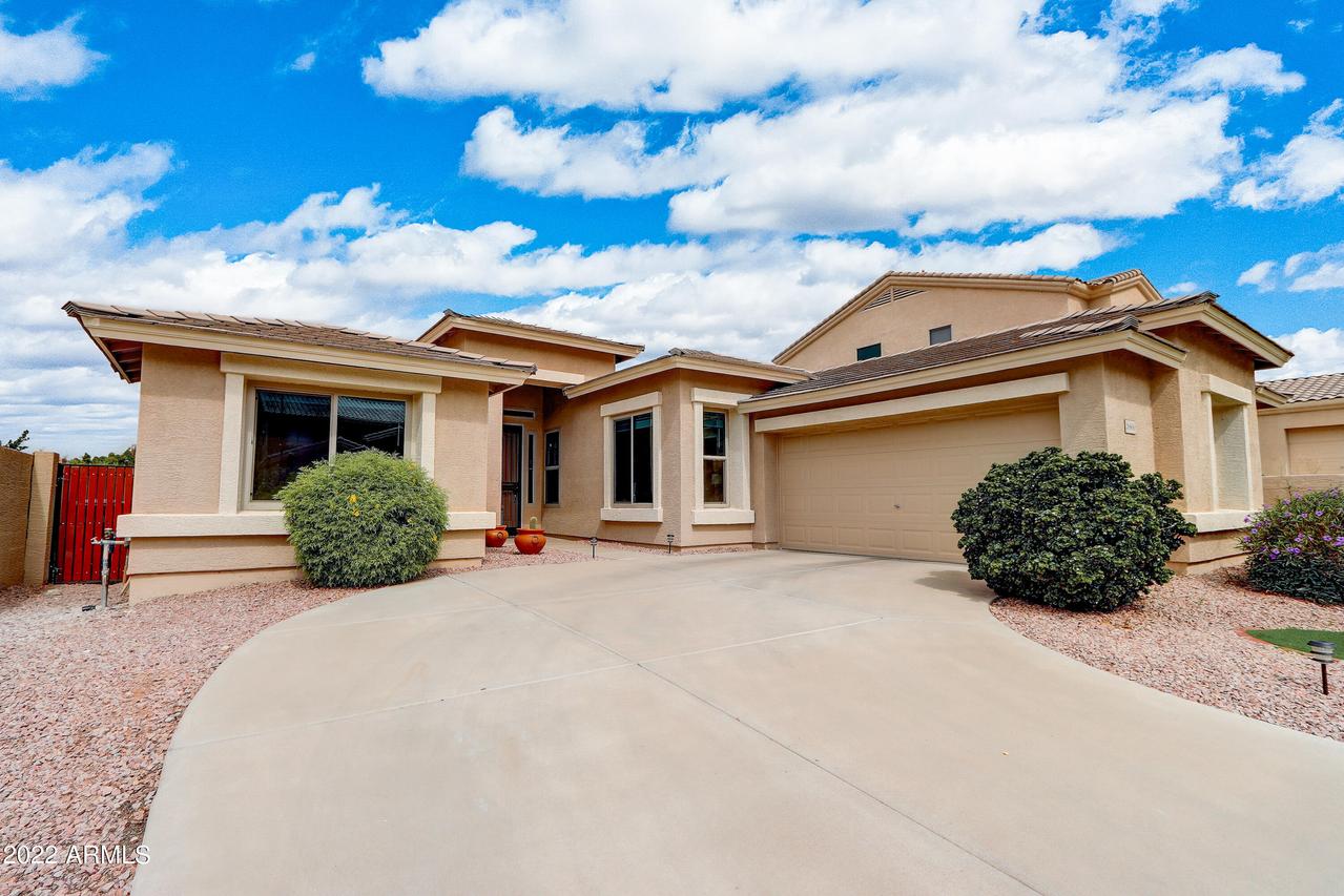 25806 N Singbush Loop, Phoenix, AZ 85083