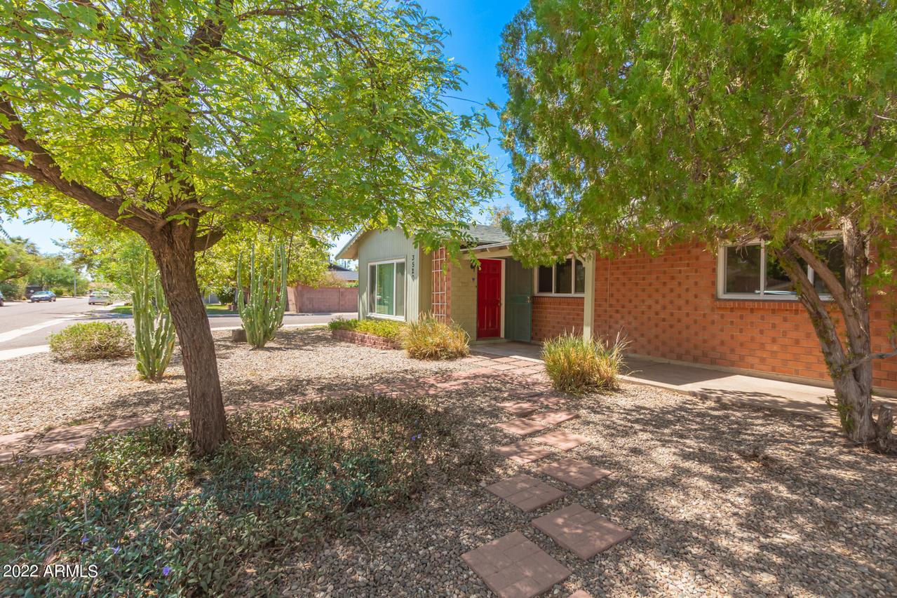 3520 N 83rd St., Scottsdale, AZ 85251
