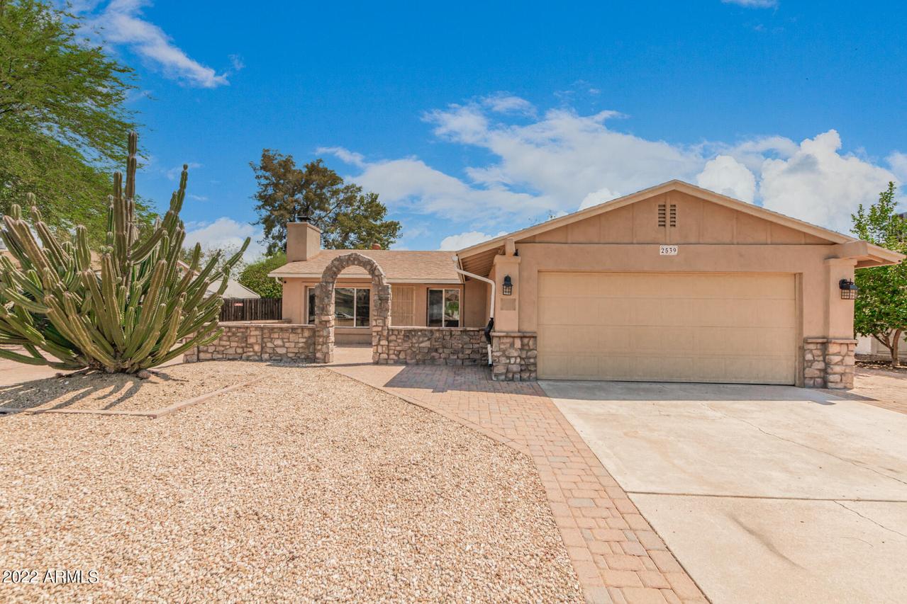 2539 E Dahlia Dr., Phoenix, AZ 85032