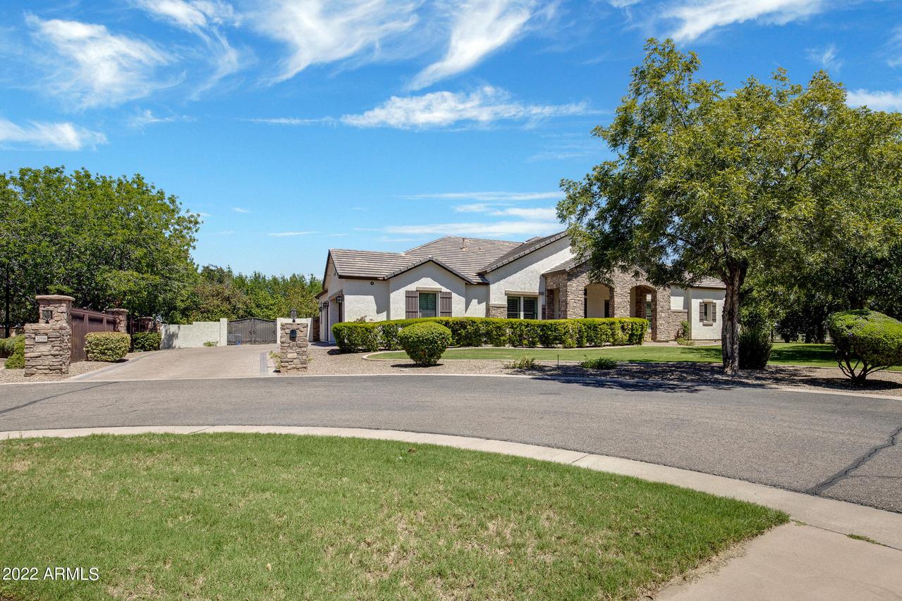 20558 E Cherrywood Ct., Queen Creek, AZ 85142