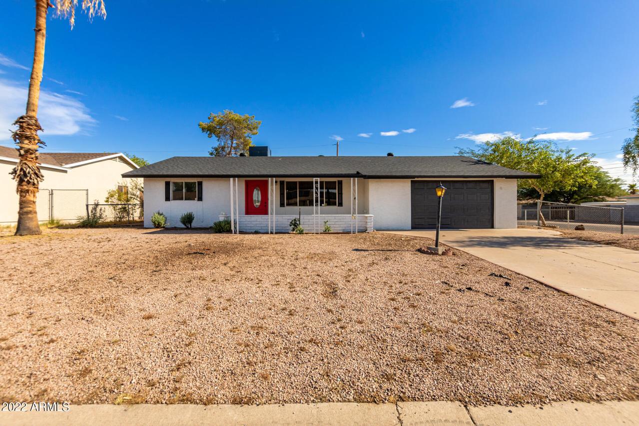 471 W 21st Ave., Apache Junction, AZ 85220