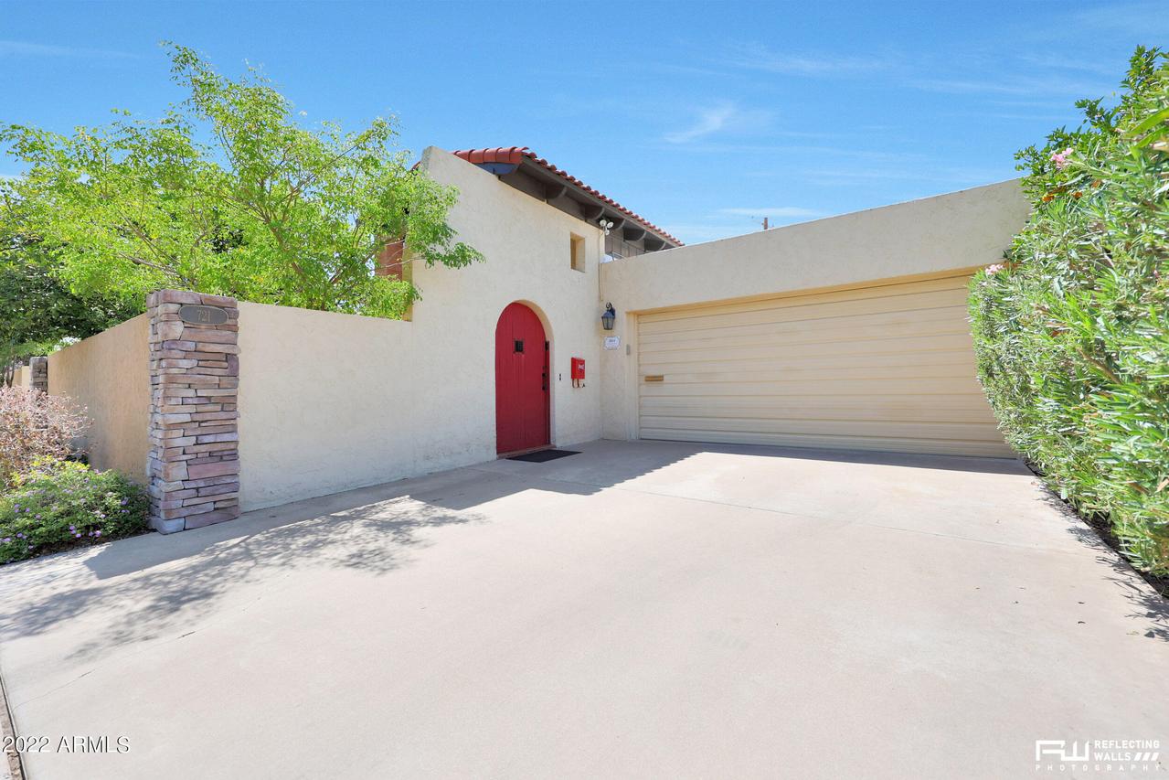 721 E Tuckey Ln., Phoenix, AZ 85014