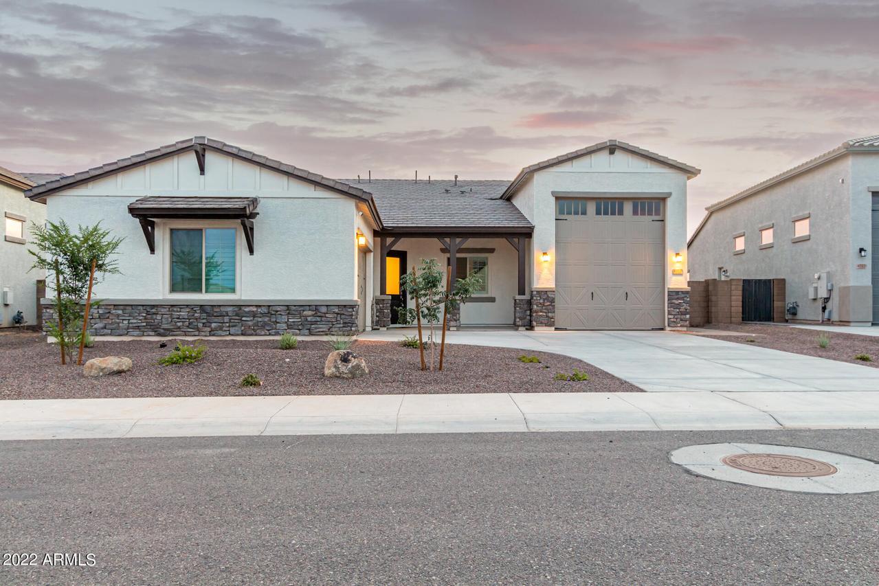 8312 N 173rd Ave., Waddell, AZ 85355
