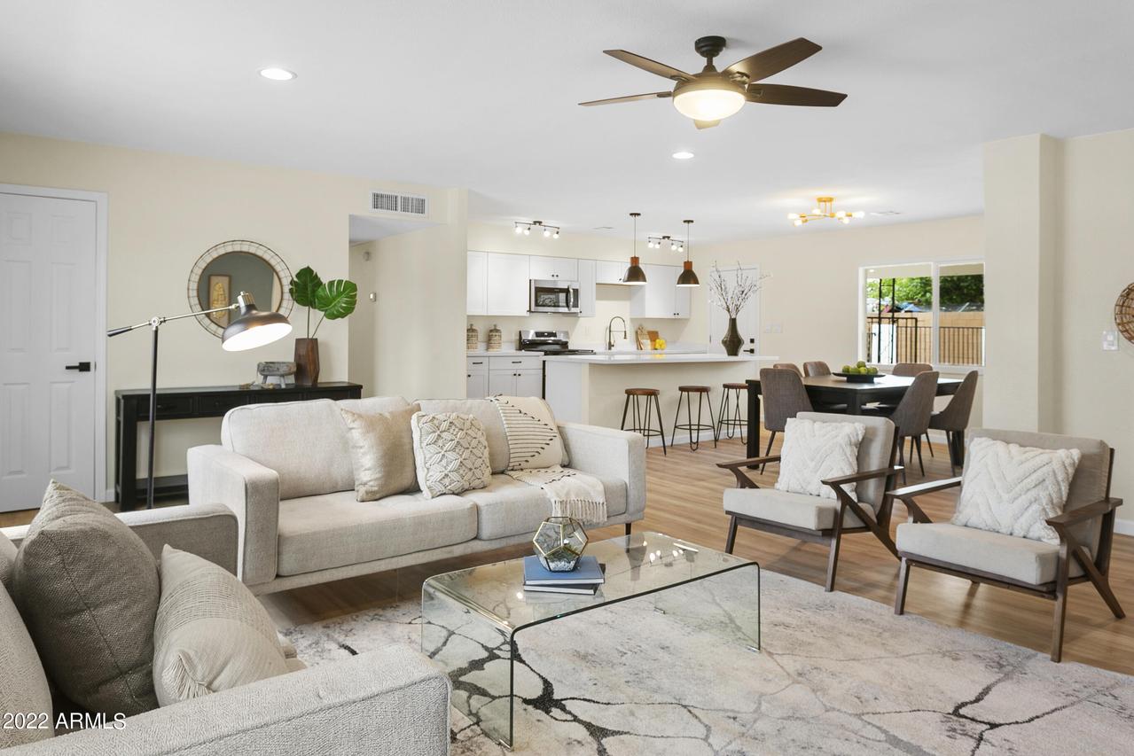 3201 W Port Au Prince Ln., Phoenix, AZ 85053