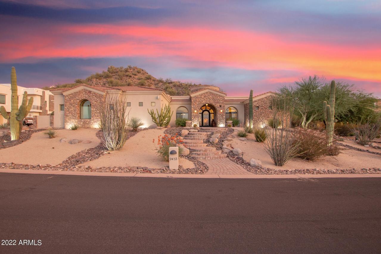 9433 E Jasmine Cir., Mesa, AZ 85207