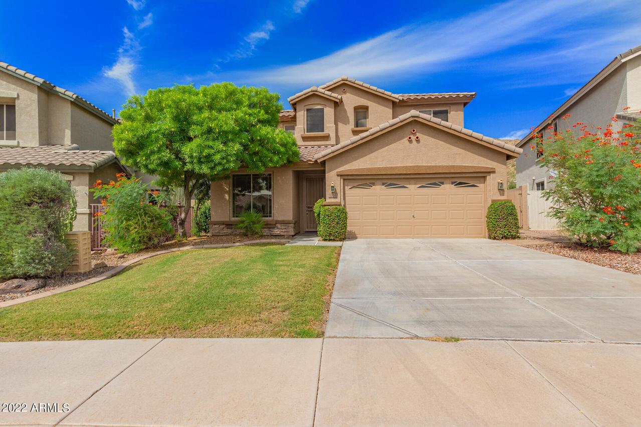 3034 W Silver Fox Way, Phoenix, AZ 85045