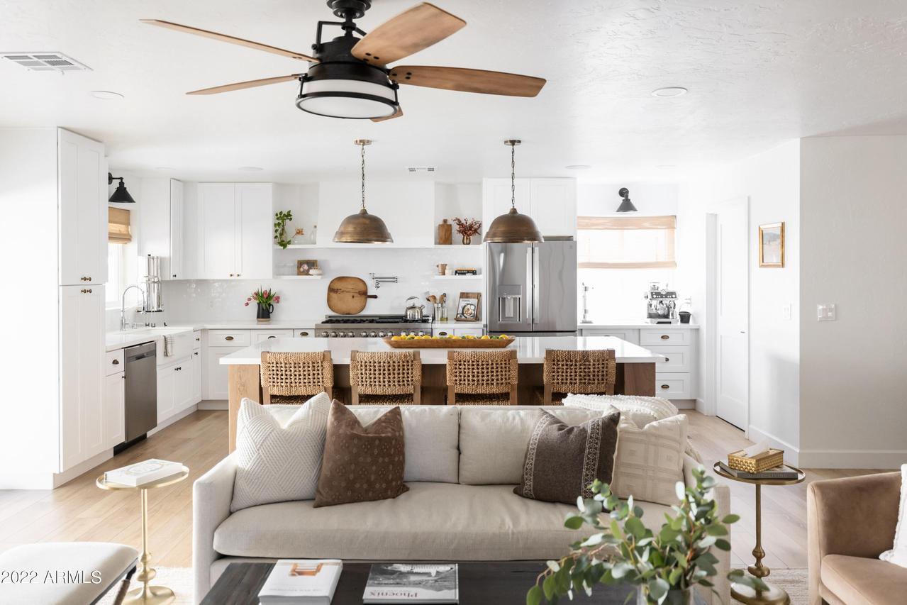 2529 N 53rd St., Phoenix, AZ 85008