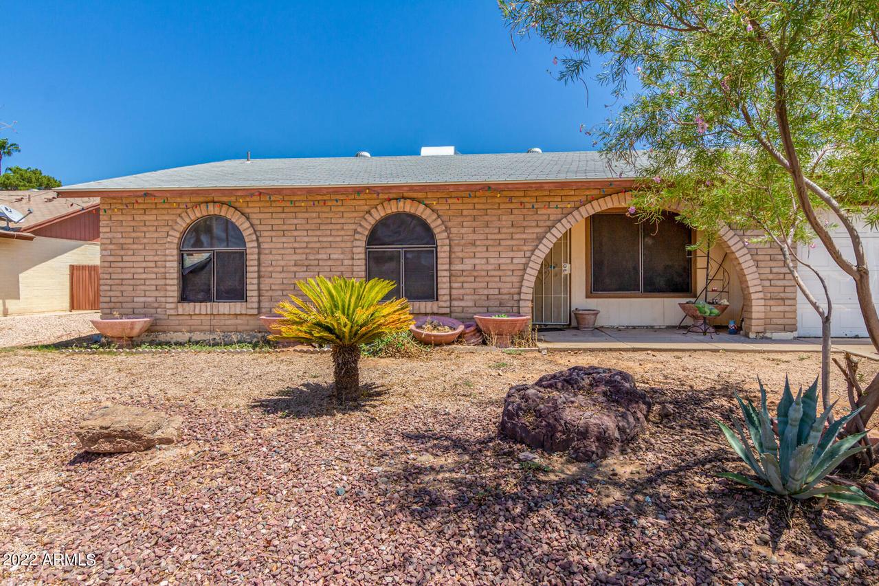 2111 N Salida Del Sol St., Chandler, AZ 85224