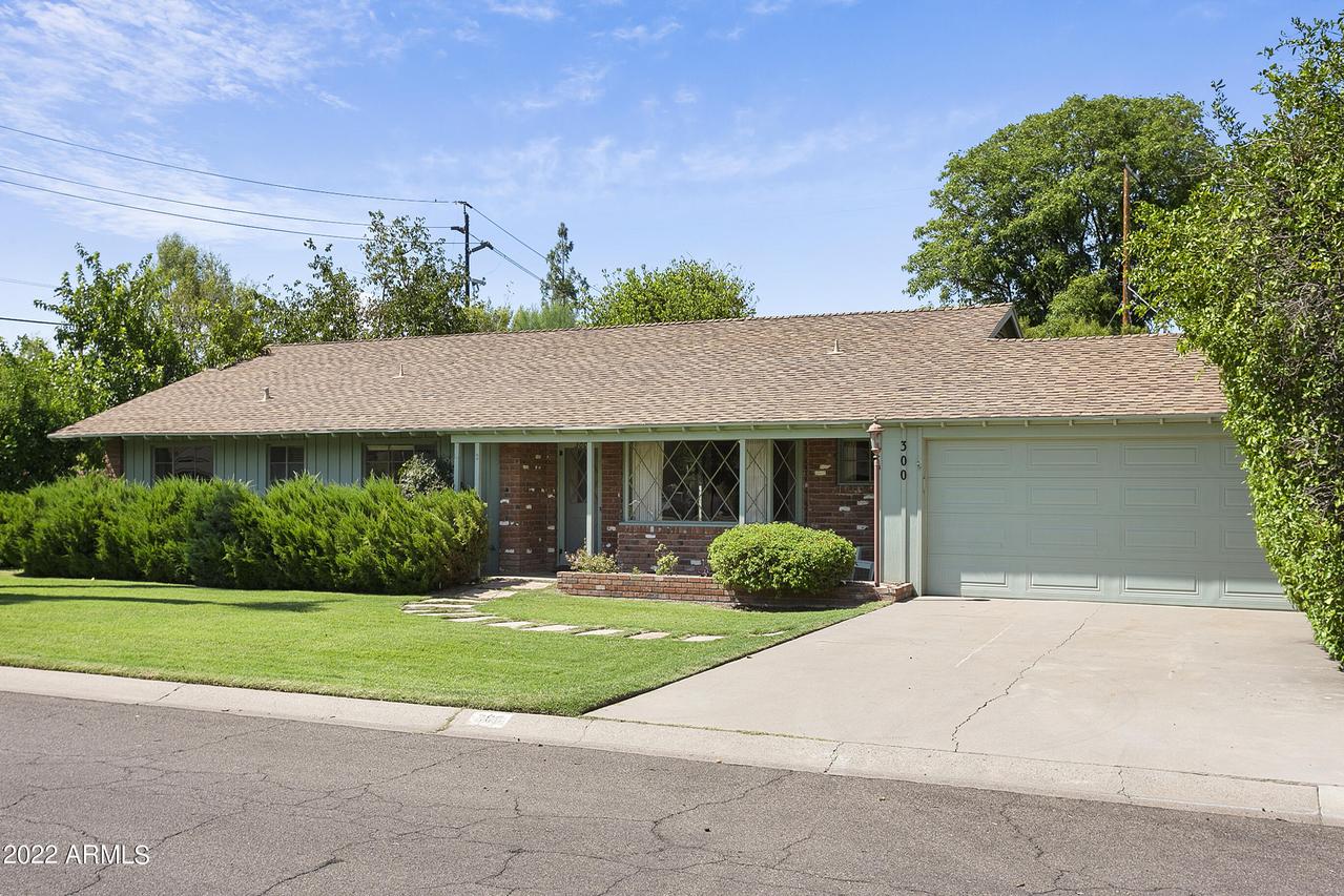 300 E Mclellan Blvd., Phoenix, AZ 85012
