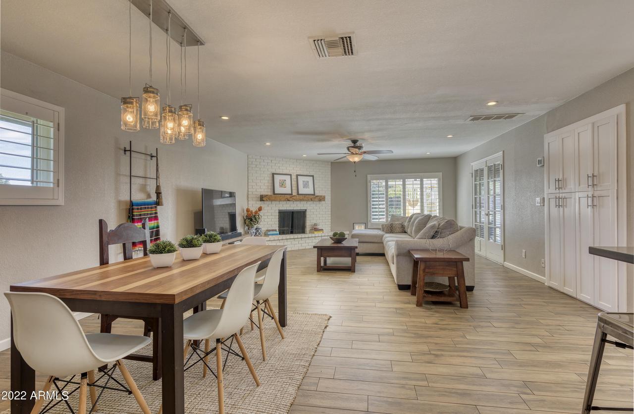 11207 N 39th St., Phoenix, AZ 85028