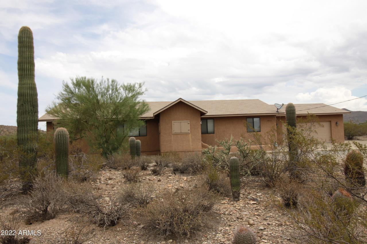 2944 W New River Rd., New River, AZ 85087