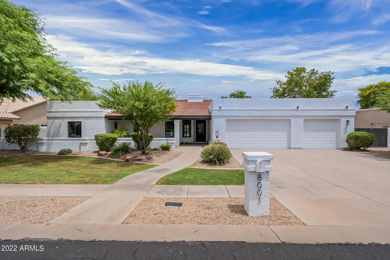 8001 S College Ave., Tempe, AZ 85284
