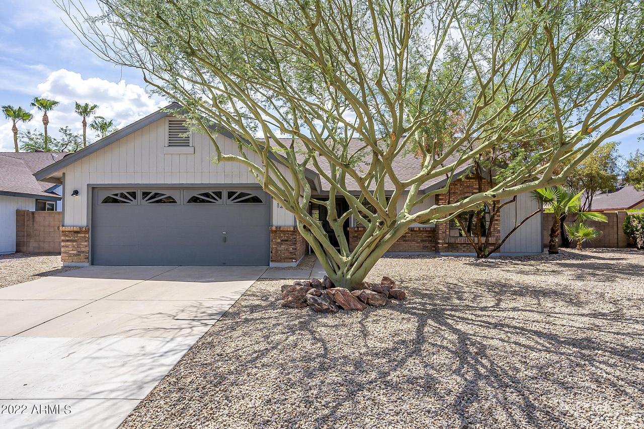 1226 N Lakeshore Dr., Chandler, AZ 85226
