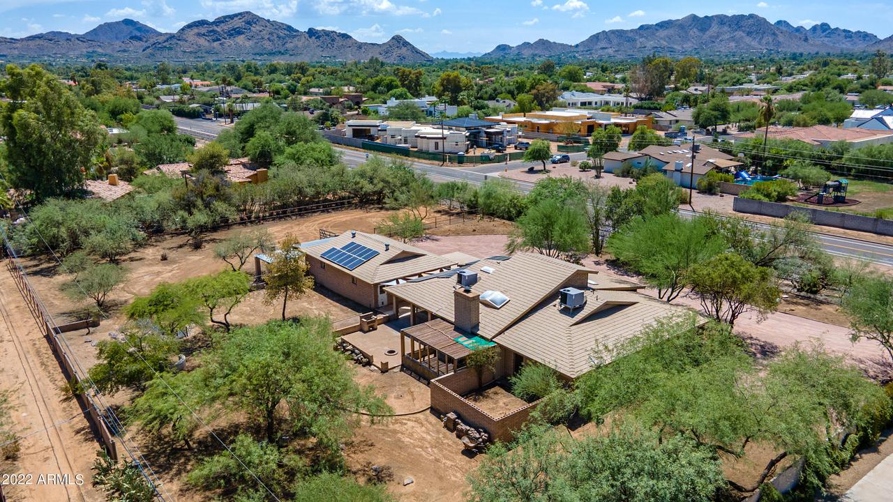 10229 N 64th St., Paradise Valley, AZ 85253