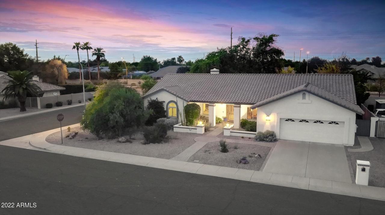 1204 E Sunburst Ln., Tempe, AZ 85284