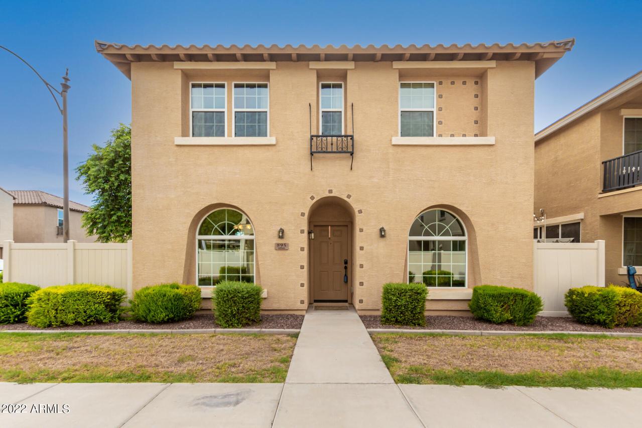 895 S Almira Ave., Gilbert, AZ 85296