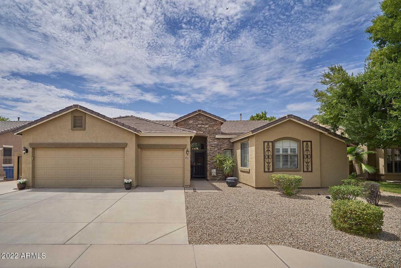 10527 E Medina Ave., Mesa, AZ 85209