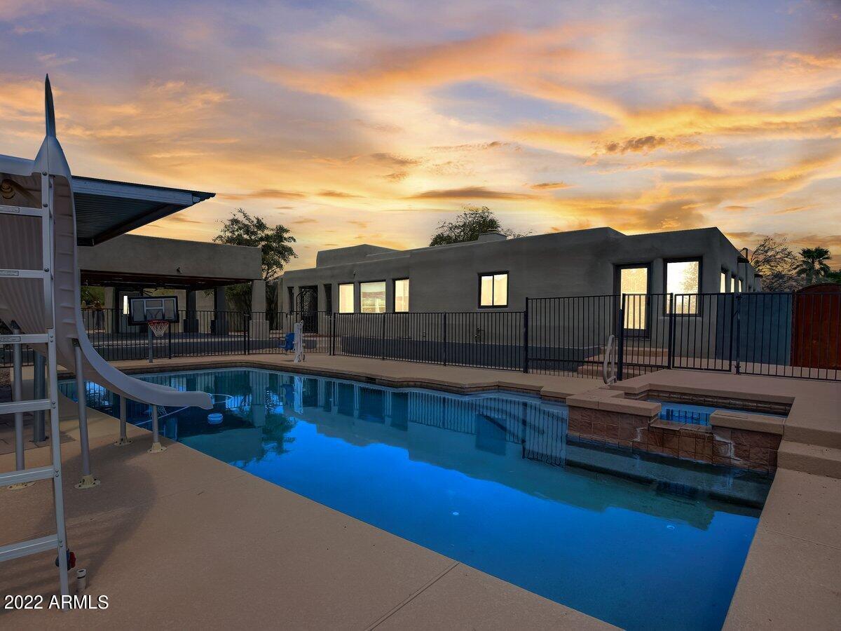 8105 E Plymouth St., Mesa, AZ 85207