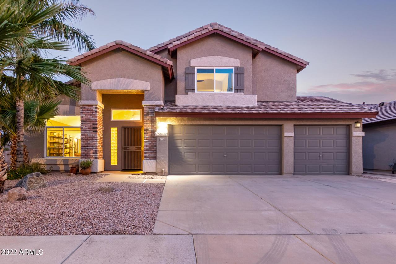 4239 E Coolbrook Ave., Phoenix, AZ 85032