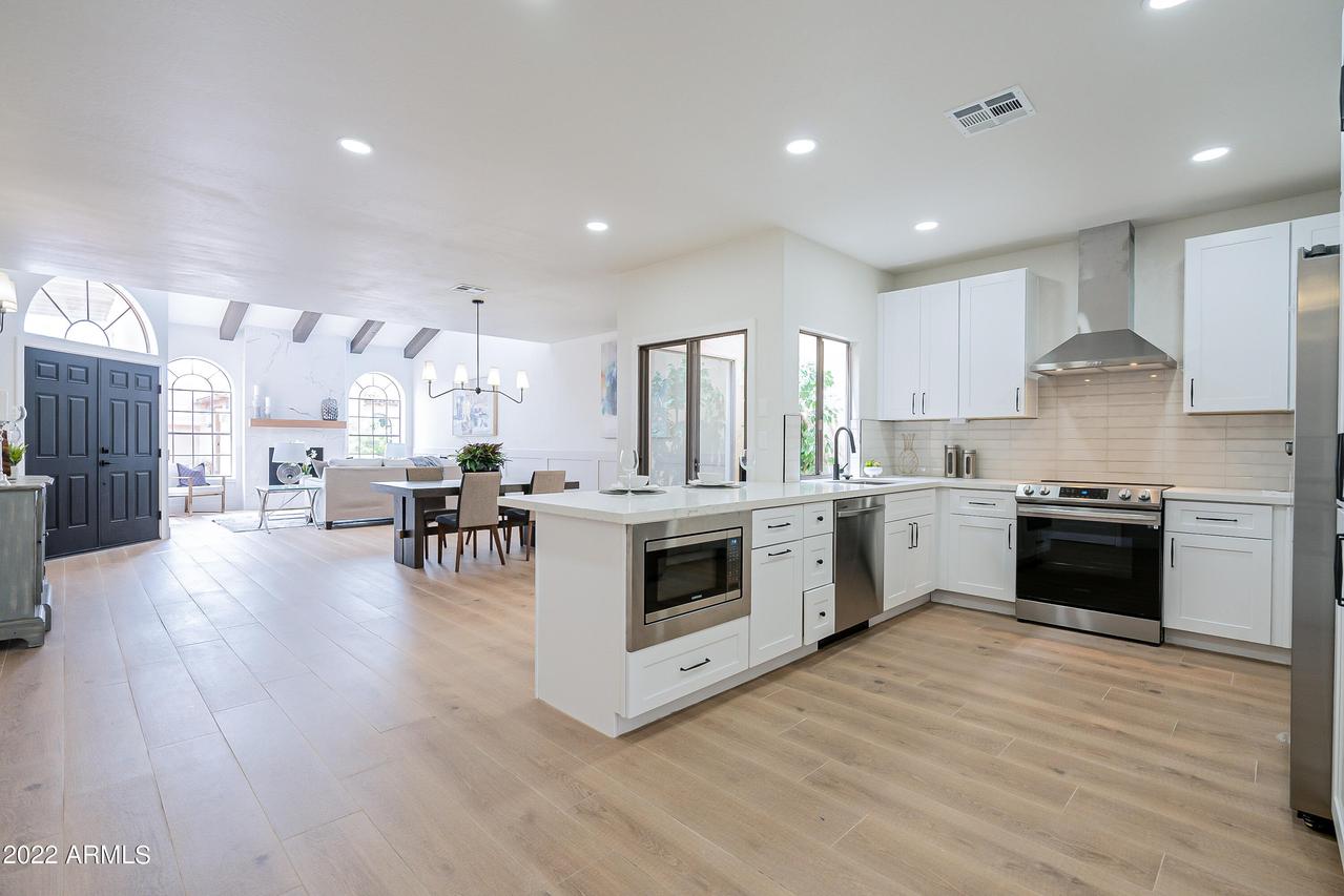 7955 E Chaparral Rd. #106, Scottsdale, AZ 85250