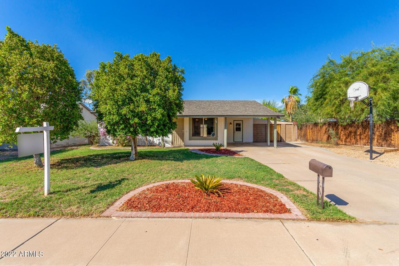 2202 W Riviera Dr., Tempe, AZ 85282