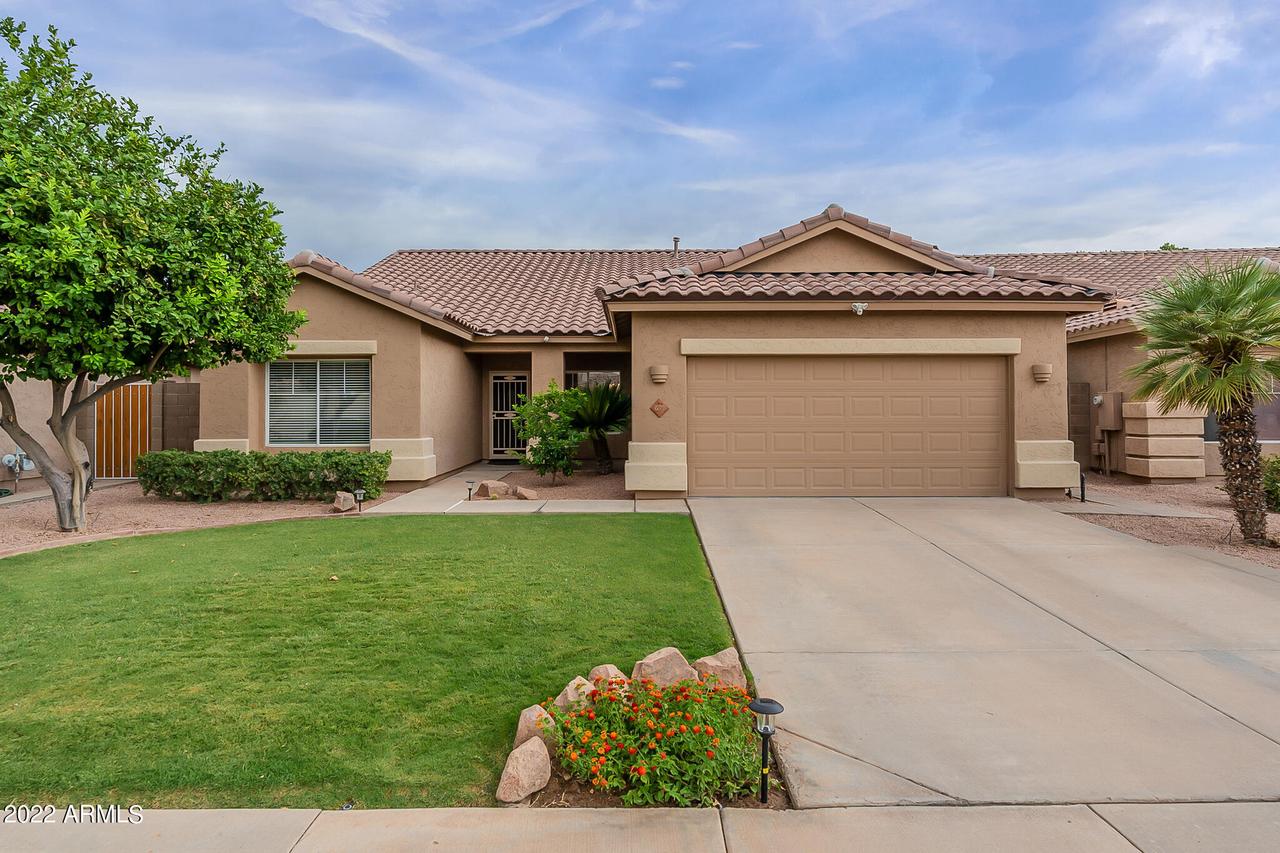 677 W Douglas Ave., Gilbert, AZ 85233