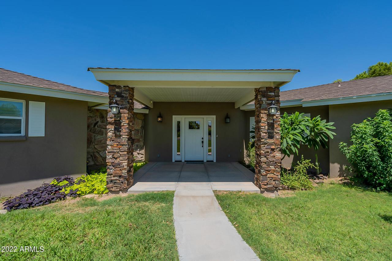 1454 N Rose Cir., Mesa, AZ 85213