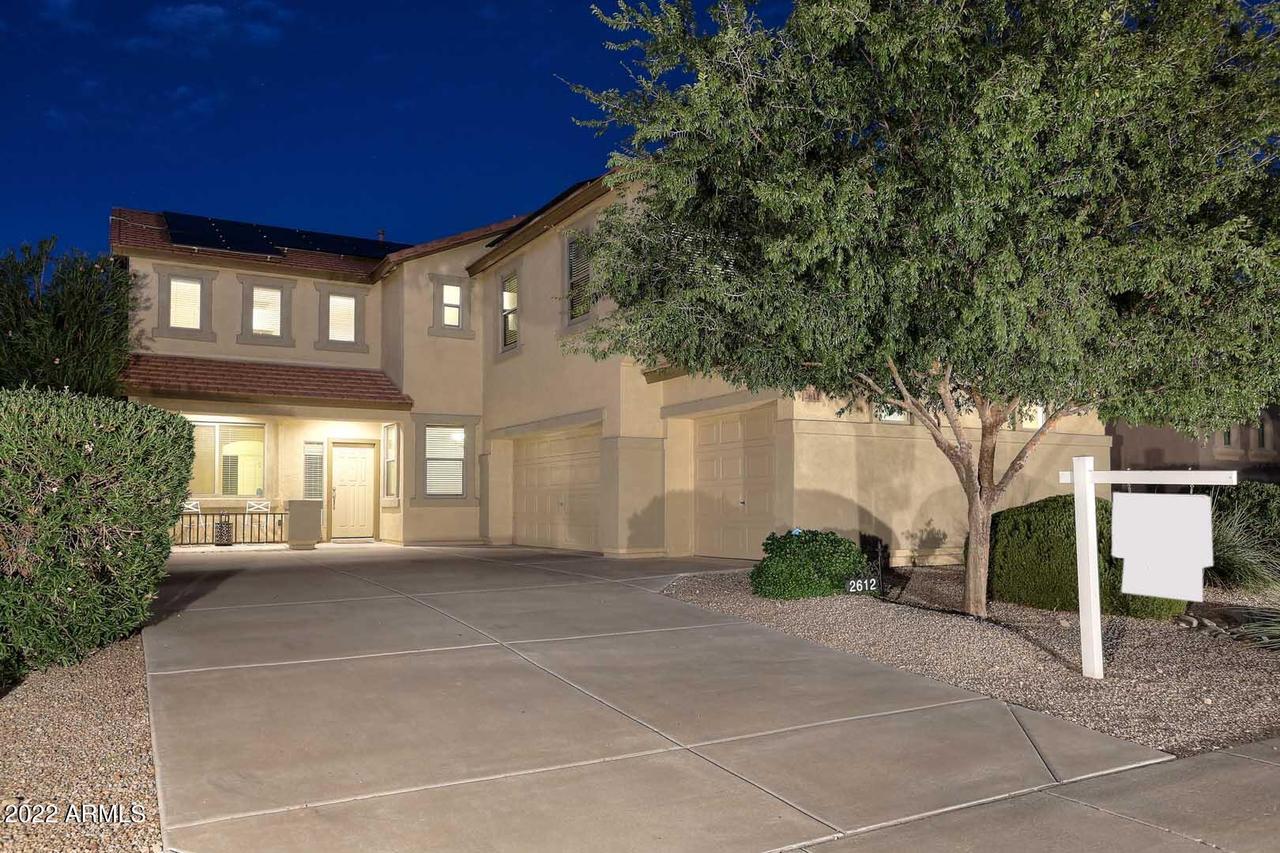 2612 E Rustling Oaks Ln., Phoenix, AZ 85024