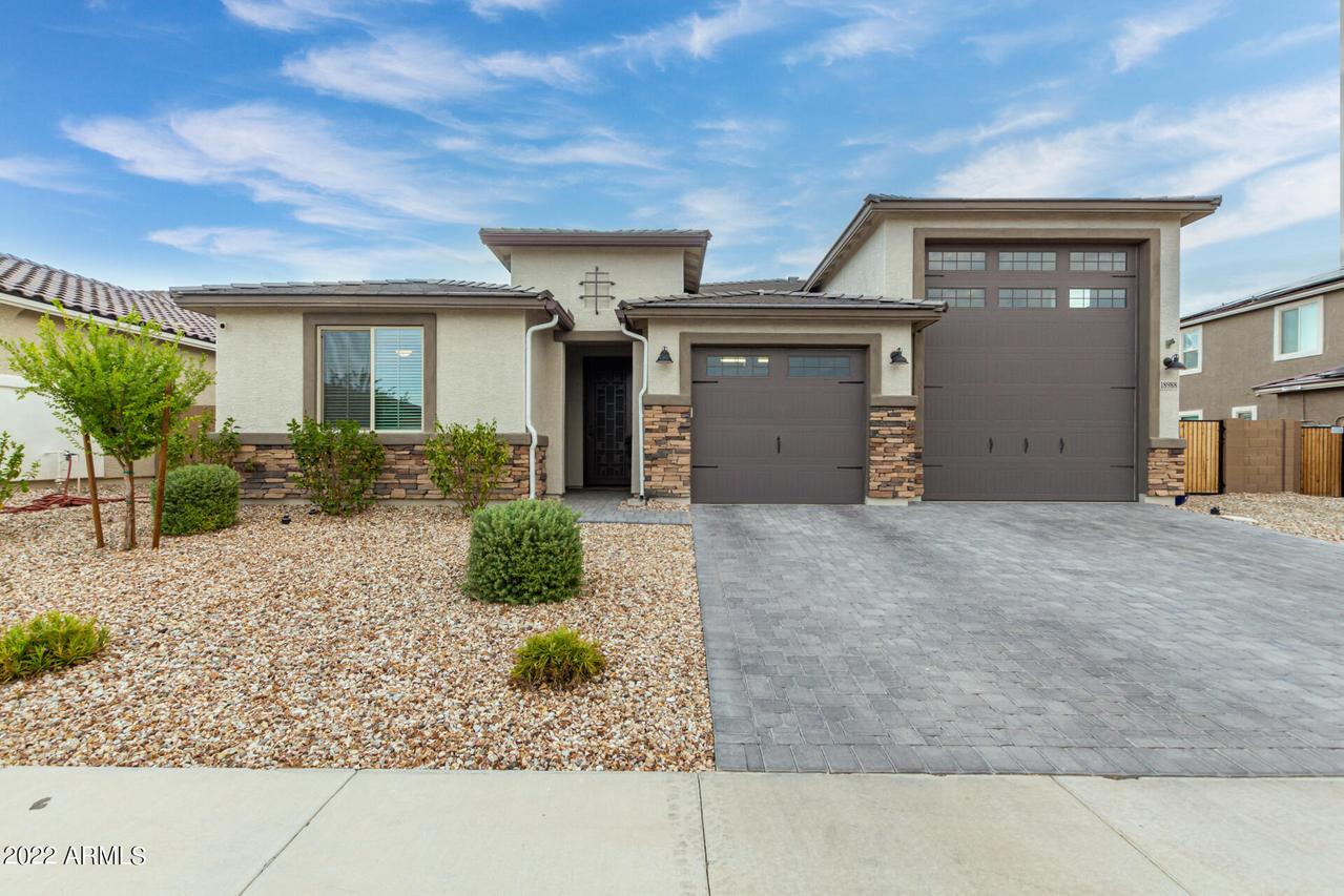 18988 W Mercer Ln., Surprise, AZ 85388