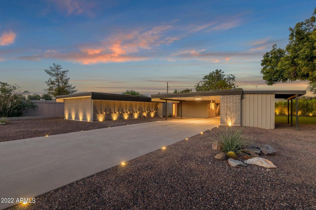 10001 N 33rd Pl., Phoenix, AZ 85028