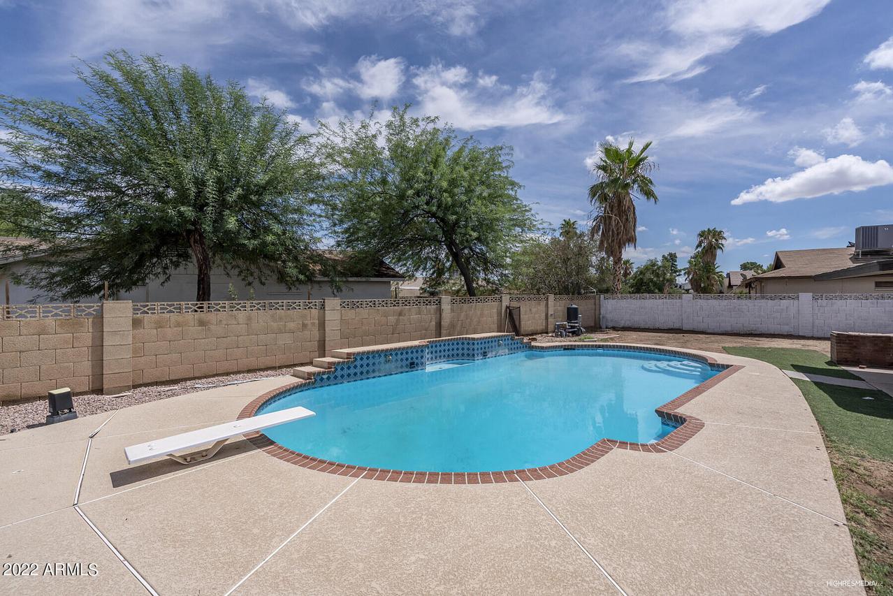 1314 E Glade Cir., Mesa, AZ 85204