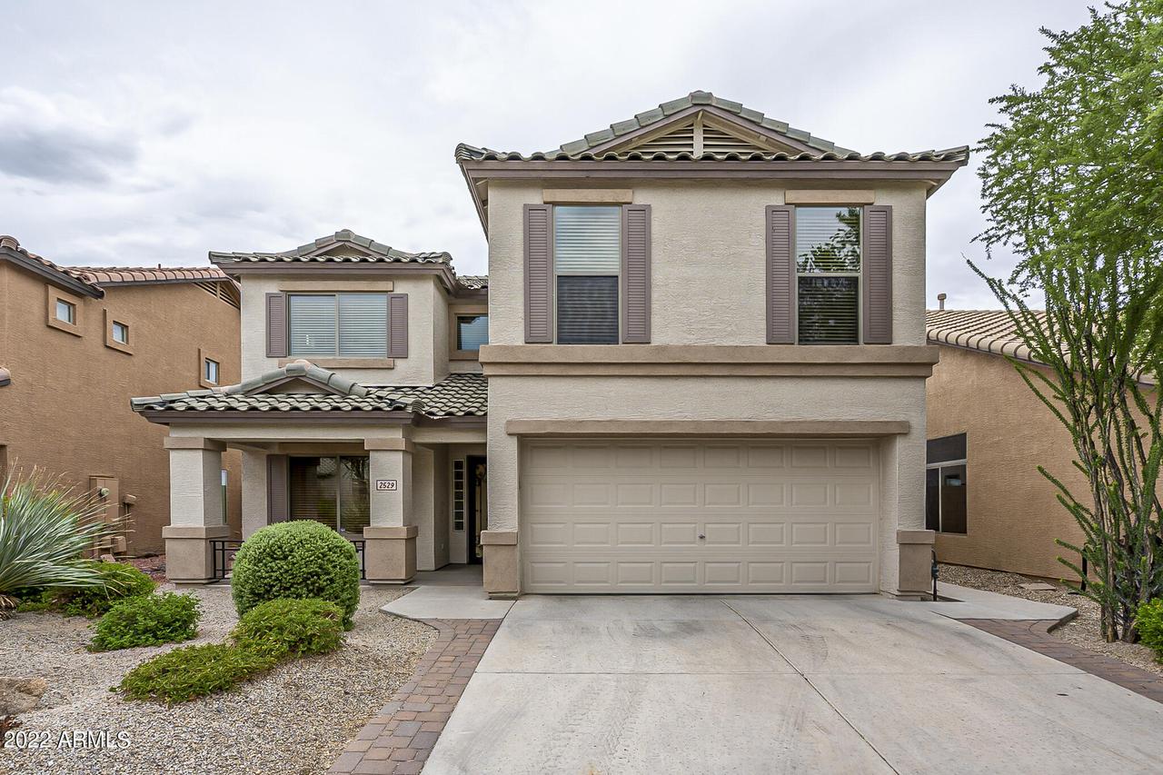 2529 W Straight Arrow Ln., Phoenix, AZ 85085