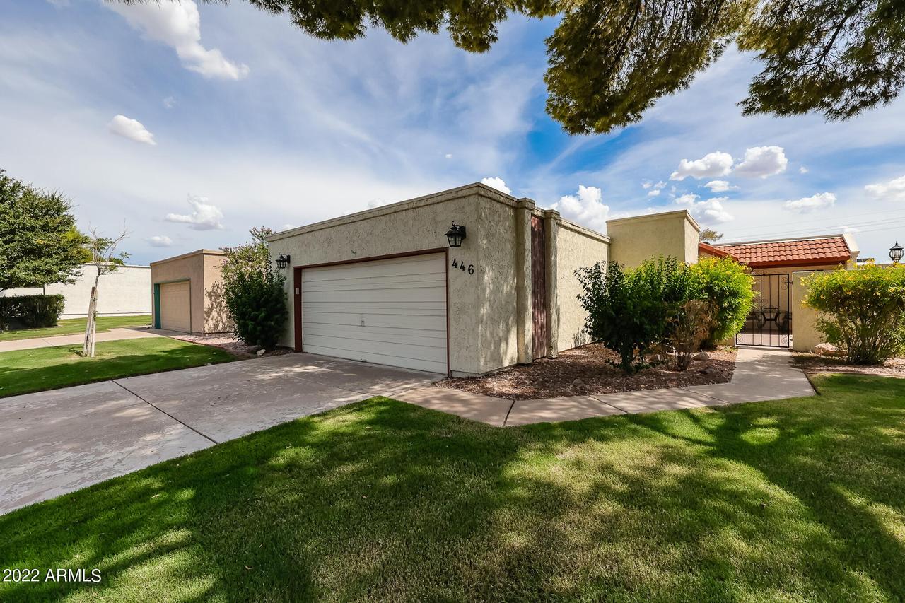 446 Leisure World, Mesa, AZ 85206