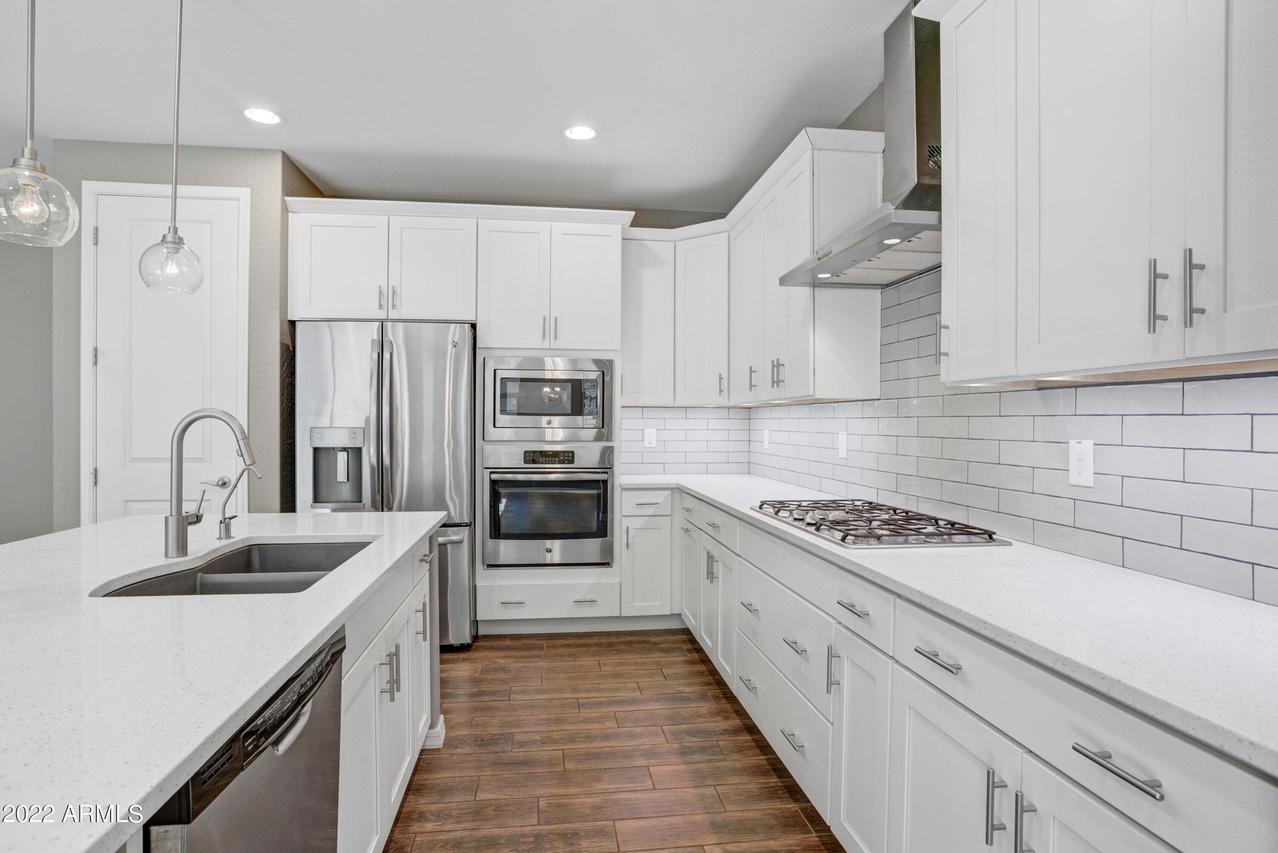 2048 S Agnes Ln., Gilbert, AZ 85295