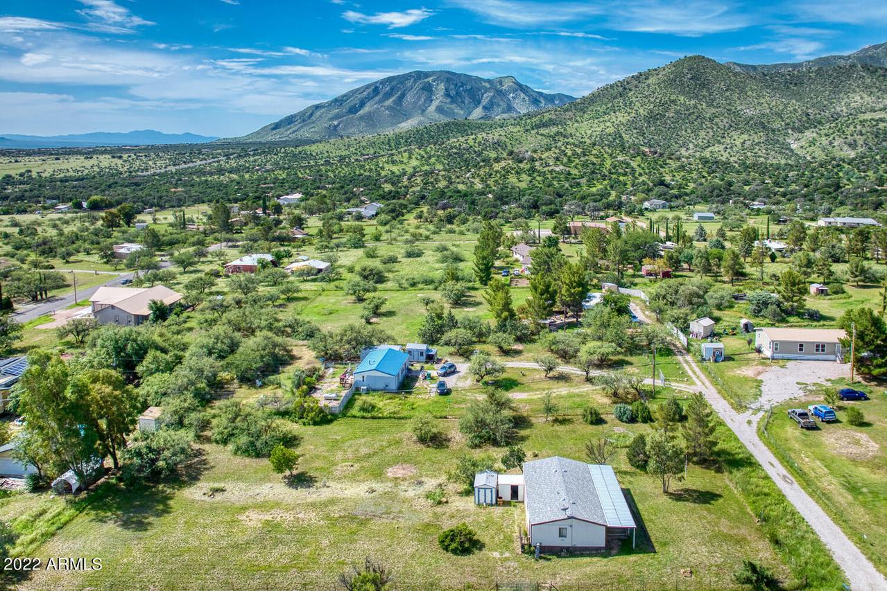 4750 E Vista Grande Rd., Hereford, AZ 85615