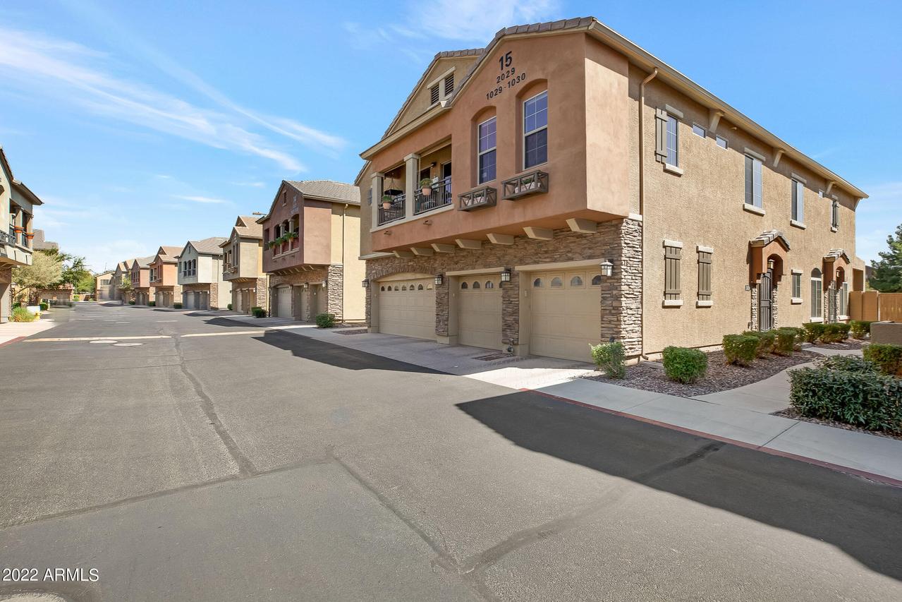 1350 S Greenfield Rd. #2029, Mesa, AZ 85206